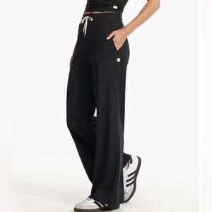 Vuori Women’s Wideleg Essential Pants Black Heather NWT